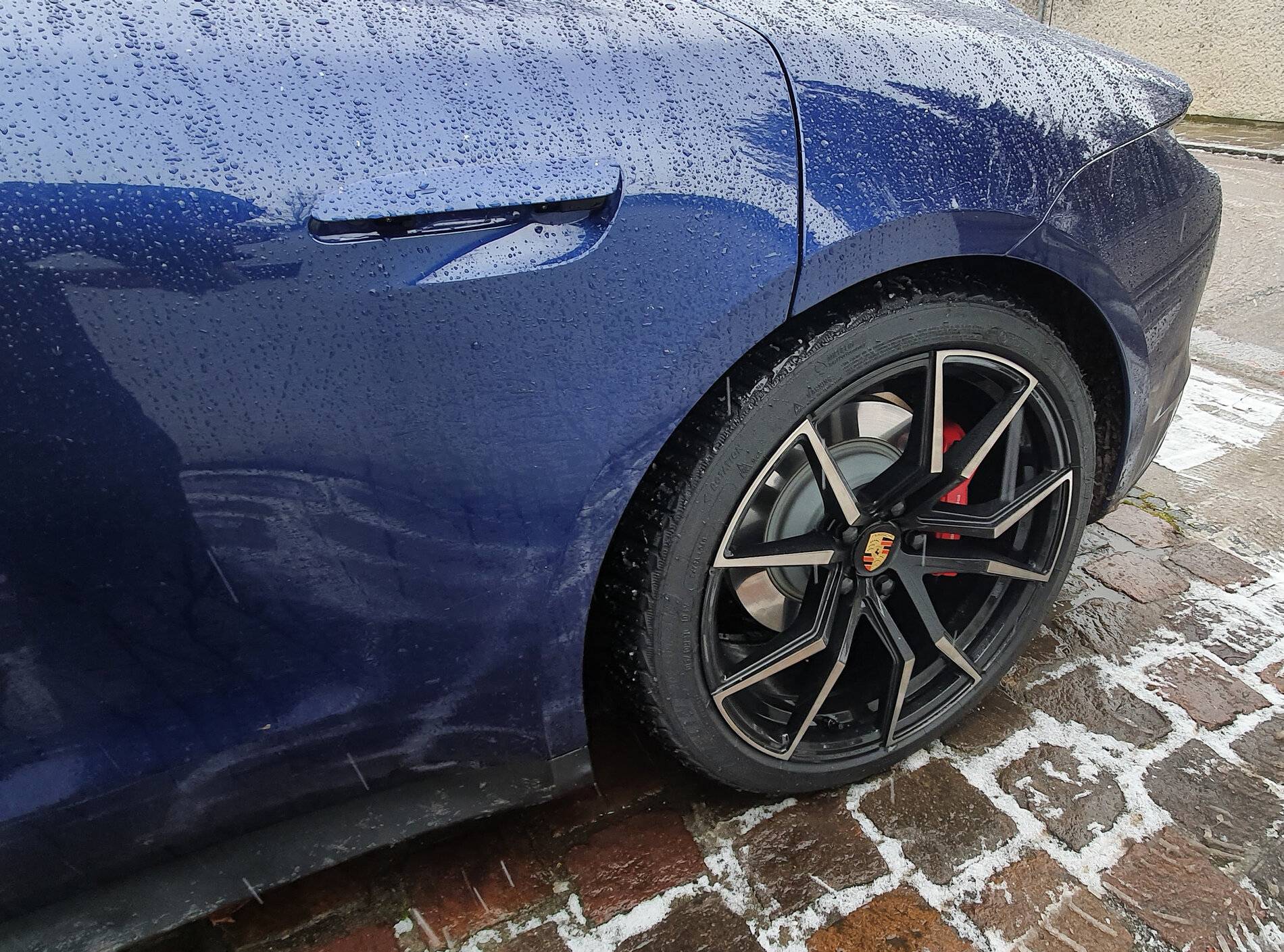 Porsche Taycan 21 inch wheels on 4S T4S_Winterwheels-2