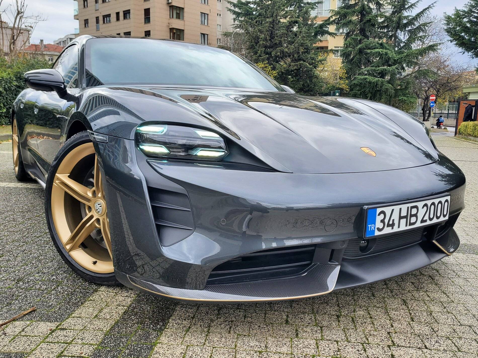 Porsche Taycan Liquid aurum wrap paint on carbon bodykit plus pff ..here some photos of the beast 20201212_143543