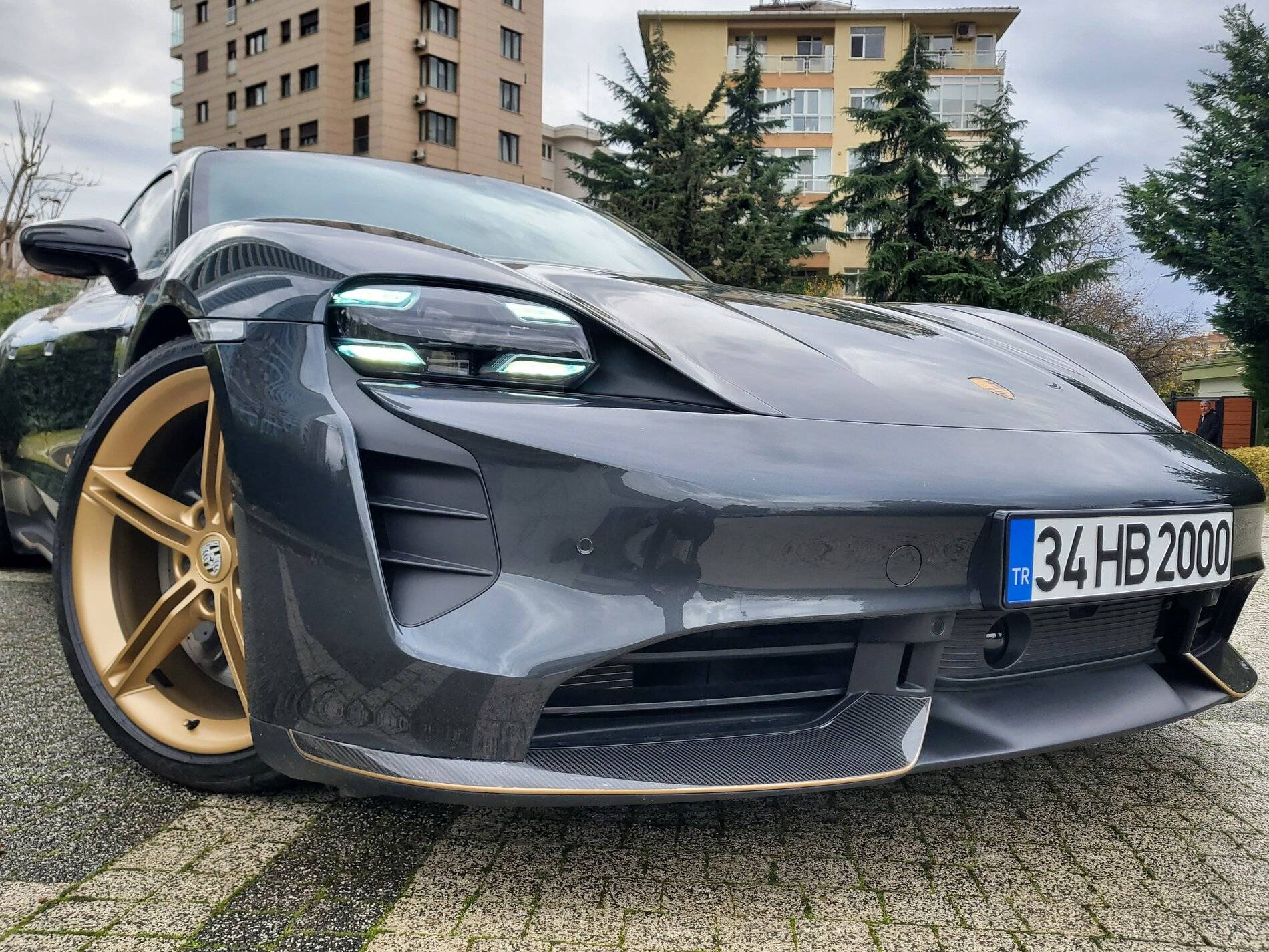 Porsche Taycan Liquid aurum wrap paint on carbon bodykit plus pff ..here some photos of the beast 20201212_143537