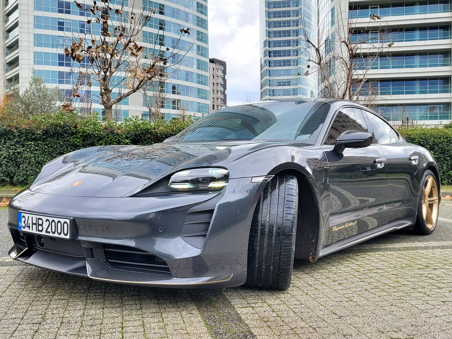 Porsche Taycan Liquid aurum wrap paint on carbon bodykit plus pff ..here some photos of the beast 20201212_143226