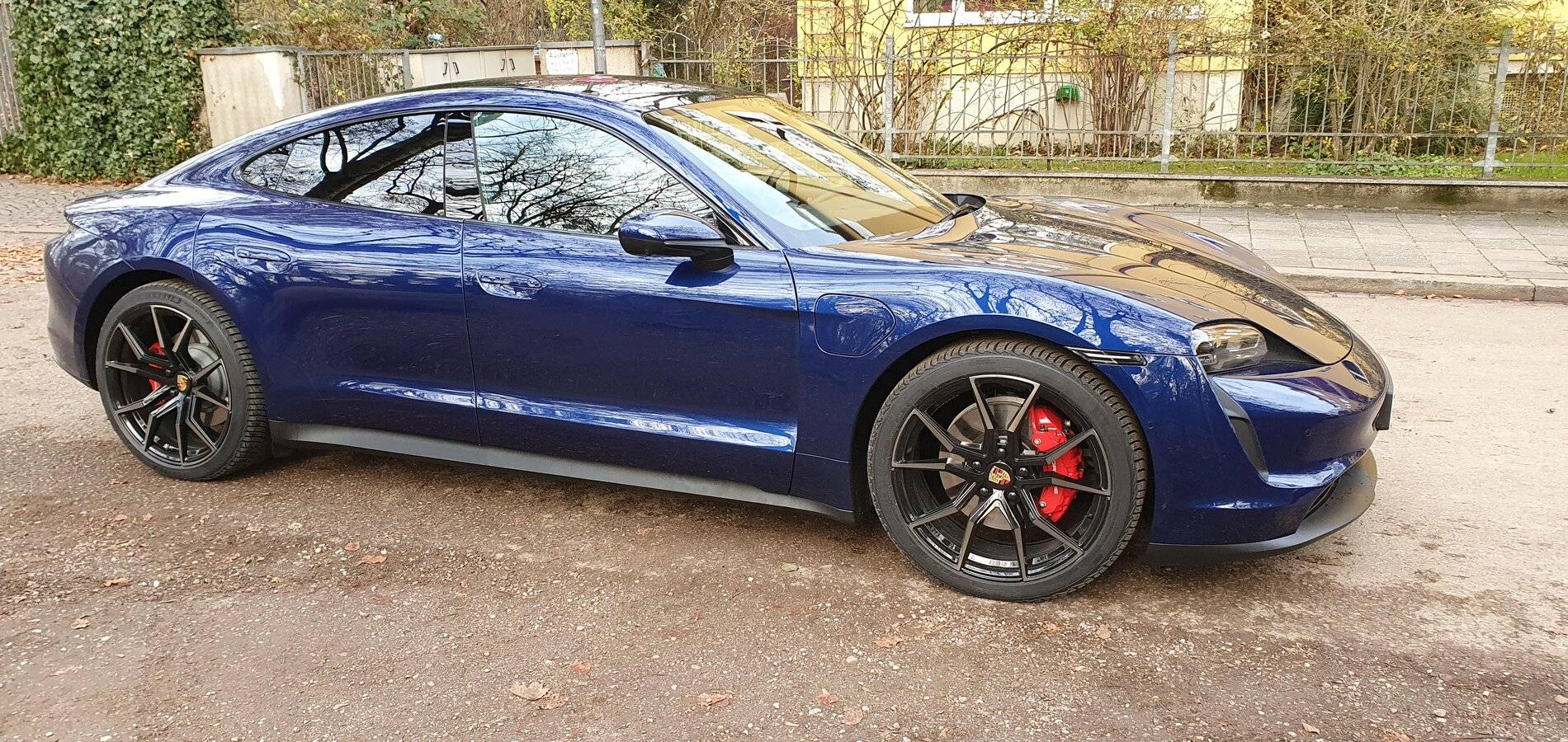 Porsche Taycan 20 inch wheels on a Turbo S?  (Winter Wheels) T4S_Drago_SideWithBrakes