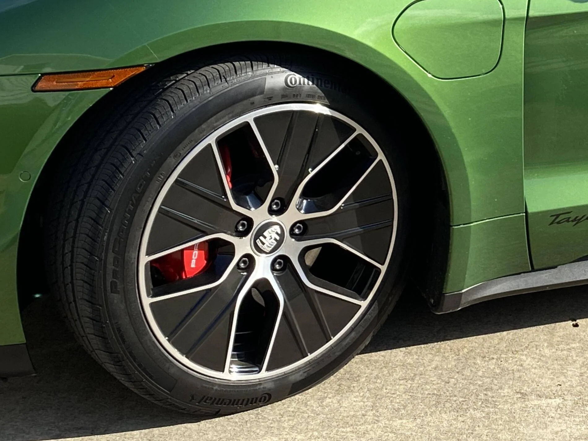 Porsche Taycan Mission E Wheels or Taycan Exclusive Wheels for 4S buyers? 04787FA4-2B47-40B5-B74B-C8ADE77FC26B