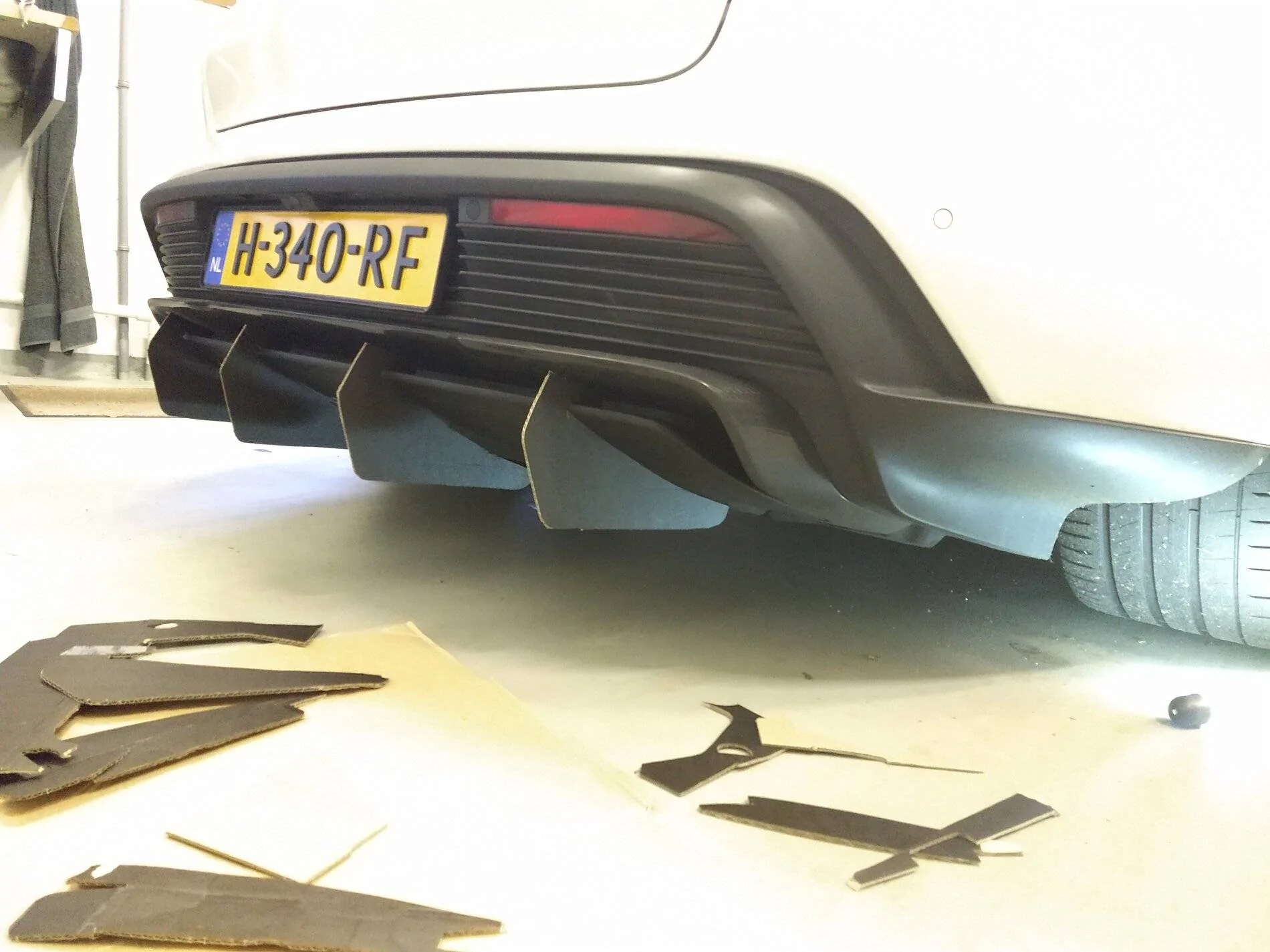 Porsche Taycan Aftermarket rear diffuser IMG_20201220_162216780