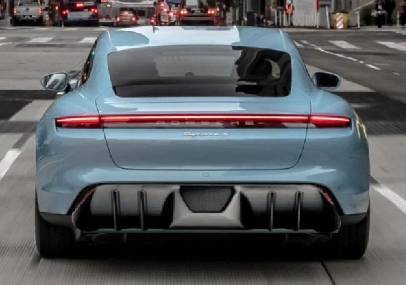 Porsche Taycan Aftermarket rear diffuser 1608663175276