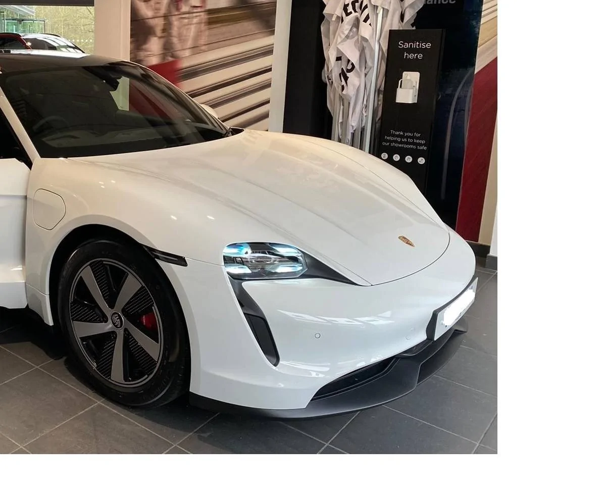 Porsche Taycan Mission E Wheels or Taycan Exclusive Wheels for 4S buyers? Carbon Fibr