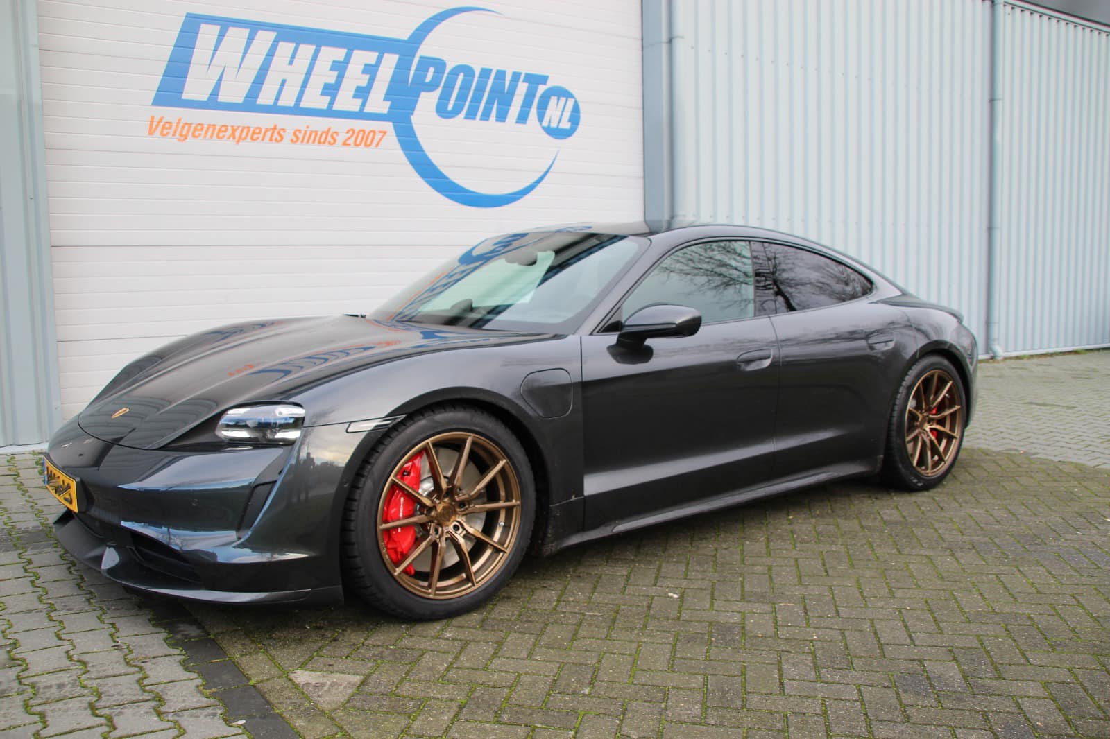 Porsche Taycan Aftermarket wheels for Taycan Taycan 20 inch Vossen aftermarket wheels 6