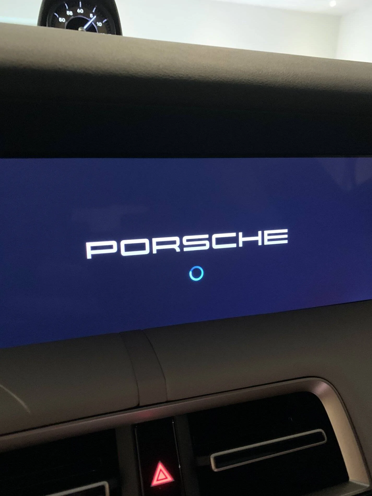 Porsche Taycan New car firmware? 6EF395C8-F07B-4DD3-BF8C-AD6060938AD3