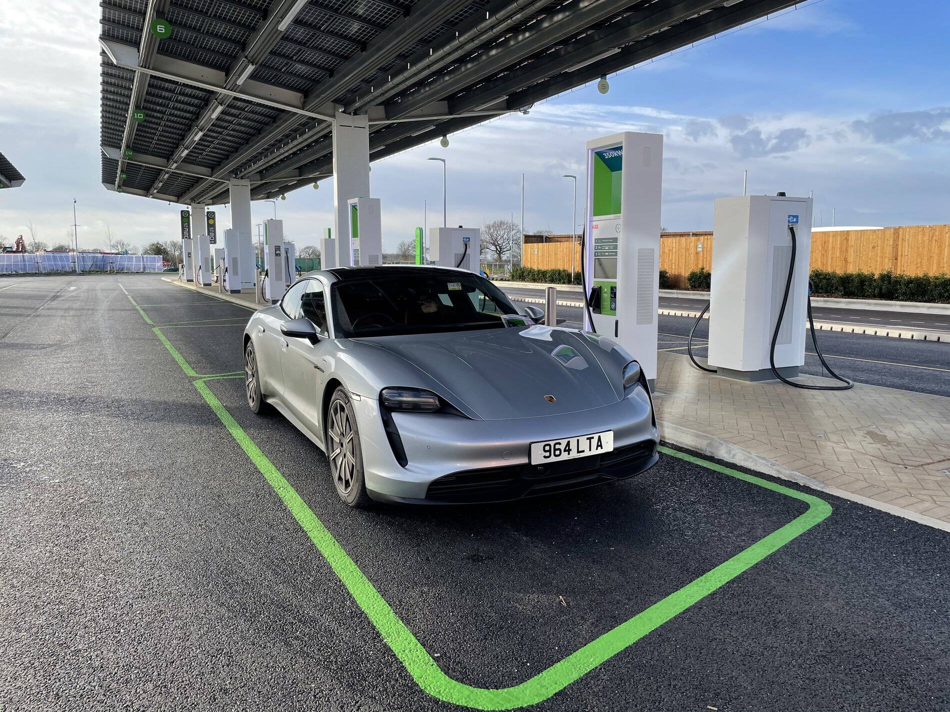 Porsche Taycan First public charge attempts...good and bad! 750476FF-EA93-4ACC-A035-4E6423E82F62