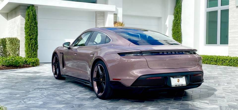 Porsche Taycan FROZEN BERRY METALLIC Taycan Club Frozen Berry Metallic Taycan 4S rear