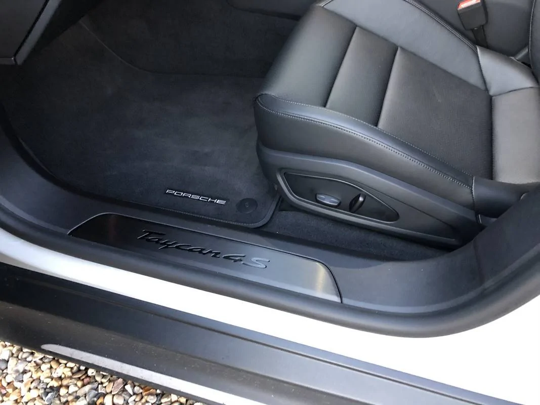 Porsche Taycan Door-Sill Guards photos? 9C31972D-CDD9-4BB9-A991-09D18A0E8F95