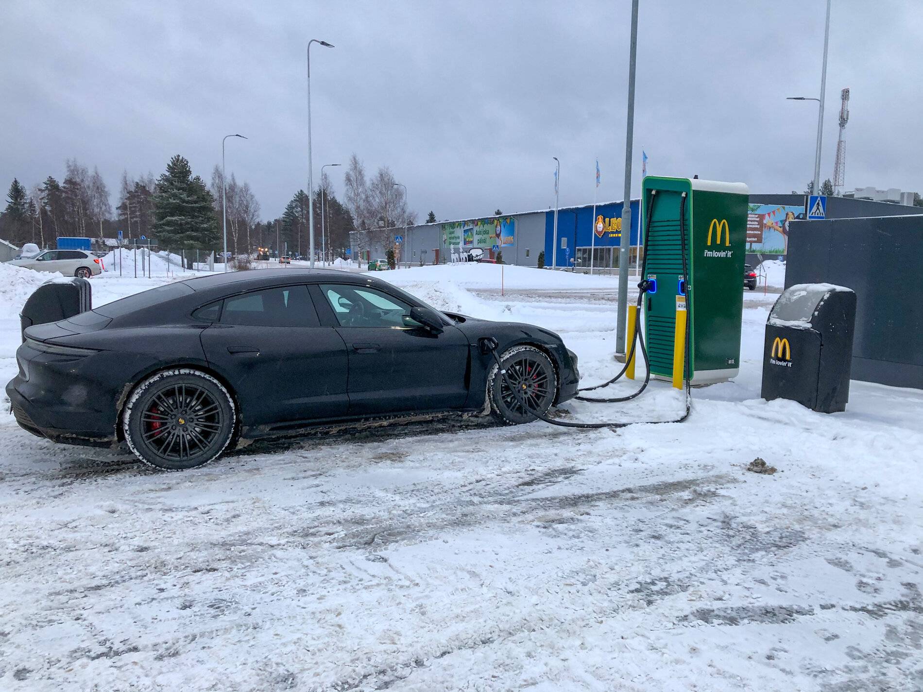Porsche Taycan Taycan 4S+ Cold weather experiences 1E048BF7-ACF0-42CA-993E-AE81F129E93F