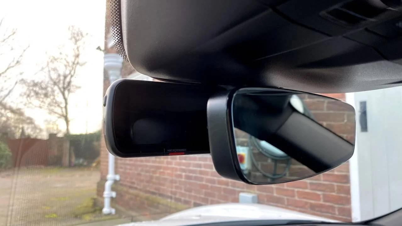Porsche Taycan Dash cams IMG_2428
