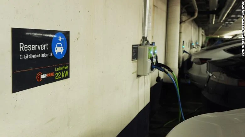 Porsche Taycan Gratulerer Norway 54% Electric ay-ev-charging-station-file-restricted-exlarge-169