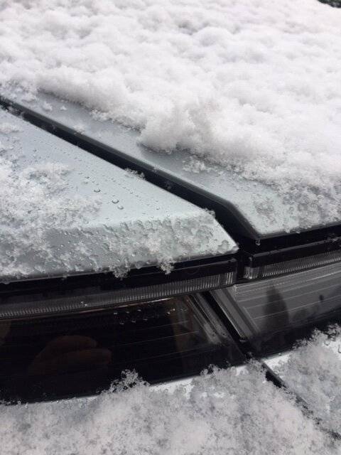 Porsche Taycan Rear spoiler will not reposition itself image1