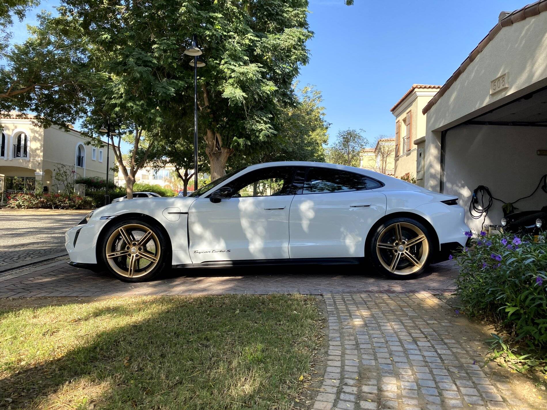 Porsche Taycan Members Say Hello Here! T1