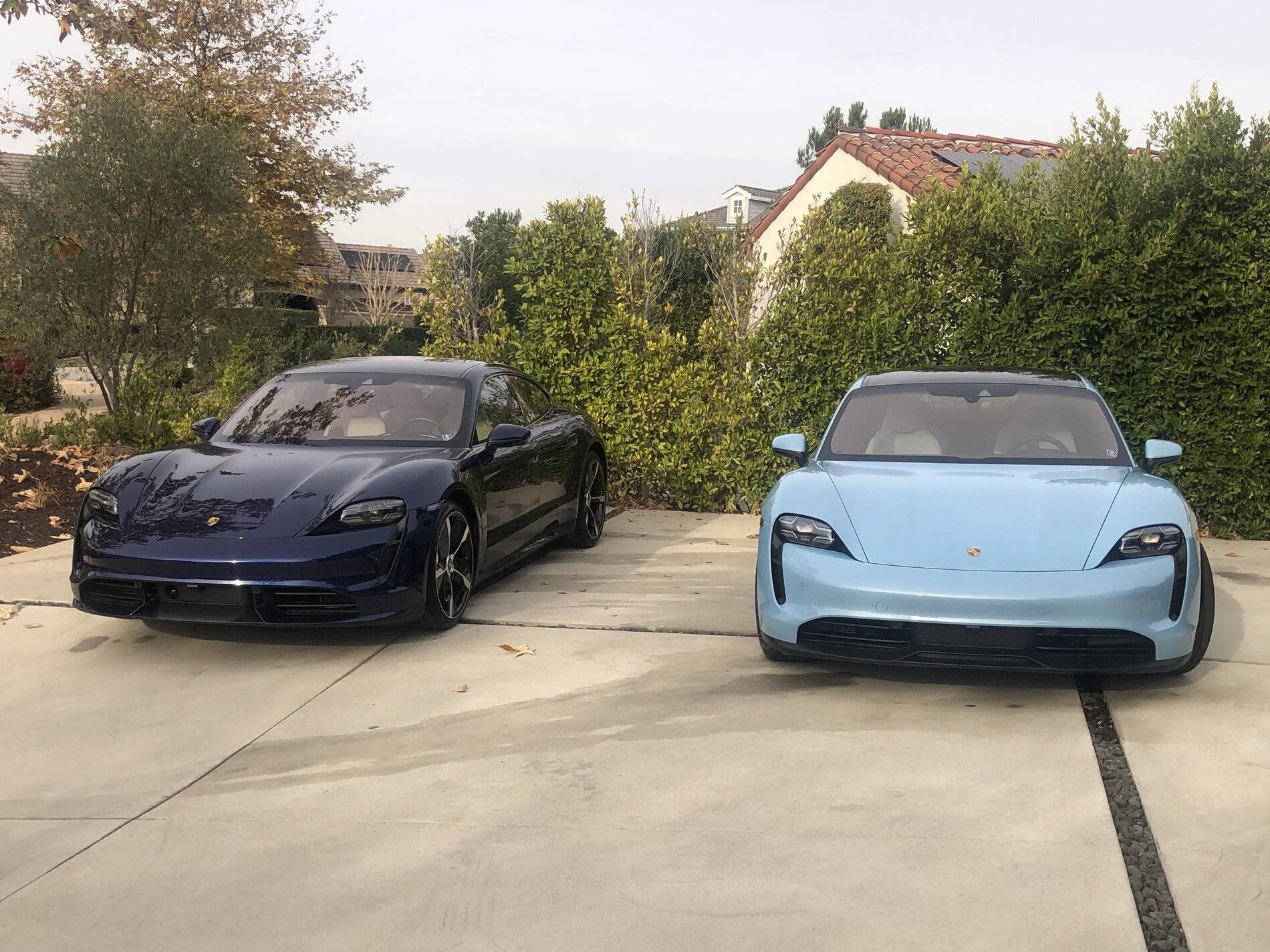 Porsche Taycan FROZEN BLUE Taycan Club IMG_4393