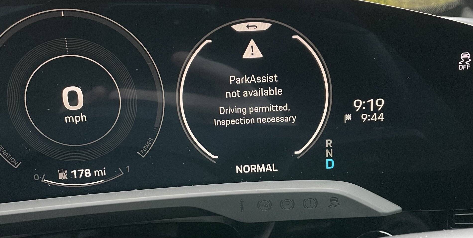 Porsche Taycan Park Assist Not Available error message 384FCFE2-EFCD-493D-AFB5-63E4EEF1F674