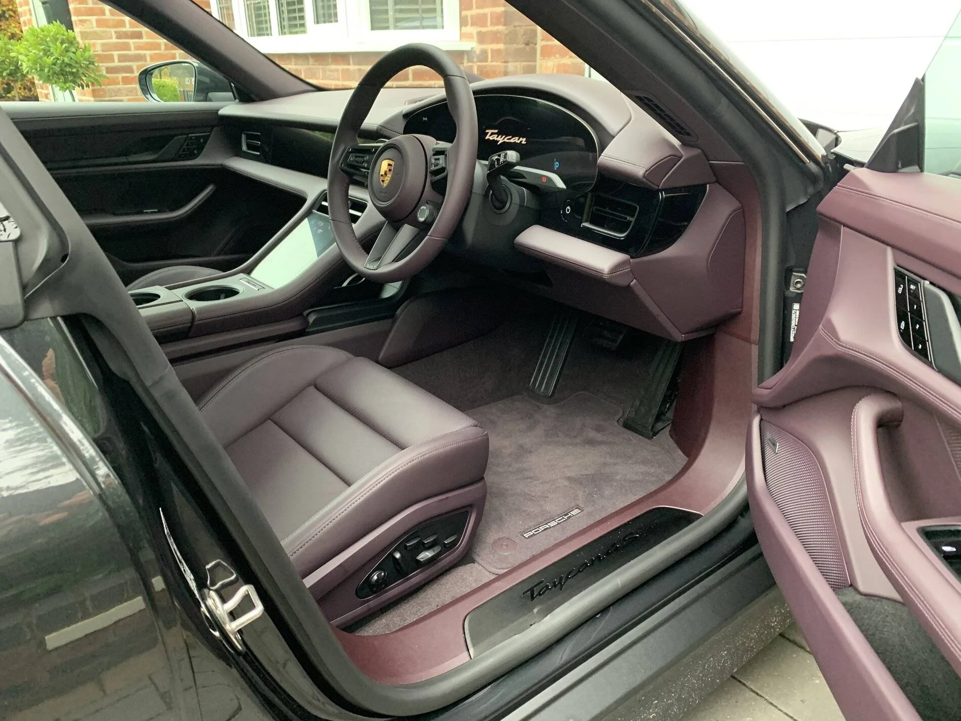 Porsche Taycan Blackberry interior... E644342E-A07D-452D-B387-9A4FF09314CC