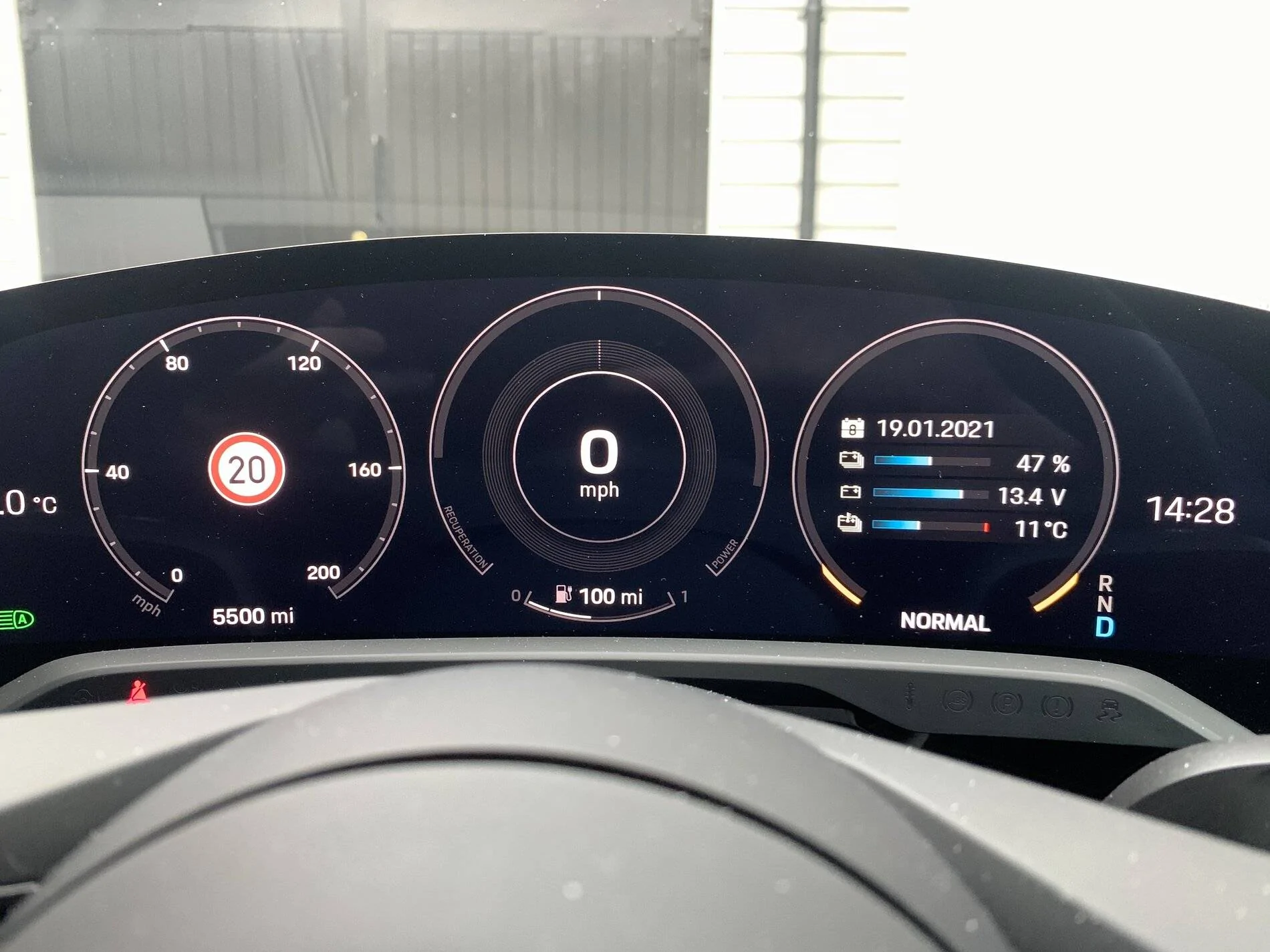 Porsche Taycan Performance drop with low SOC? IMG_3849