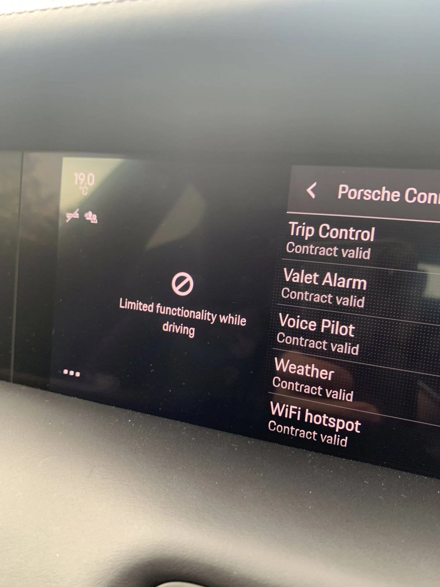 Porsche Taycan Park Assist Not Available error message 8892ACAE-C68C-4290-8C29-5CF16D10E9E4