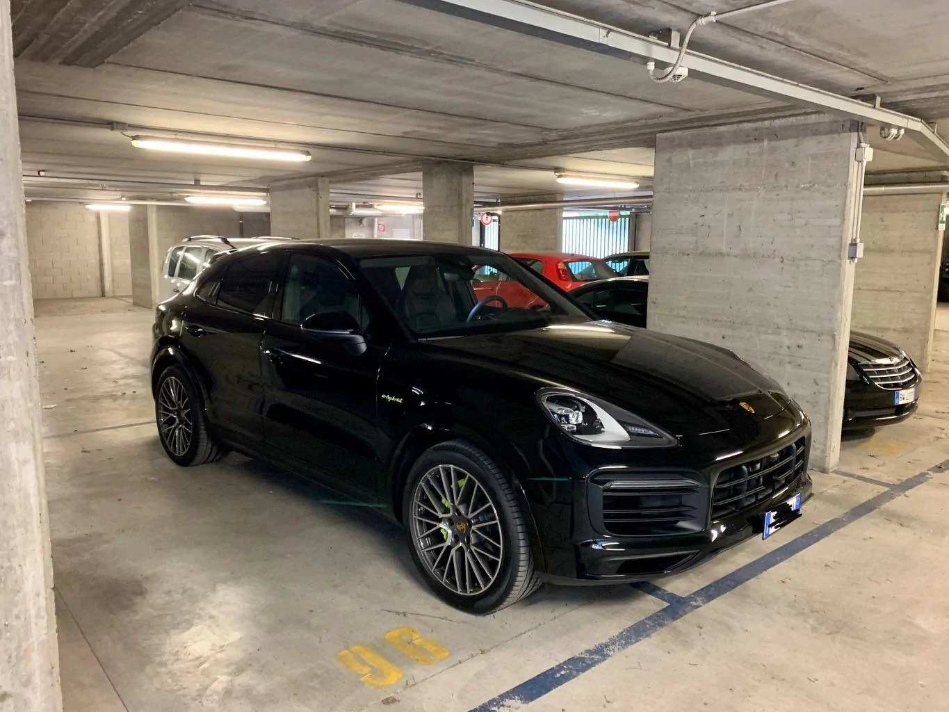 Porsche Taycan What else do you drive? Cayenne.coupè3