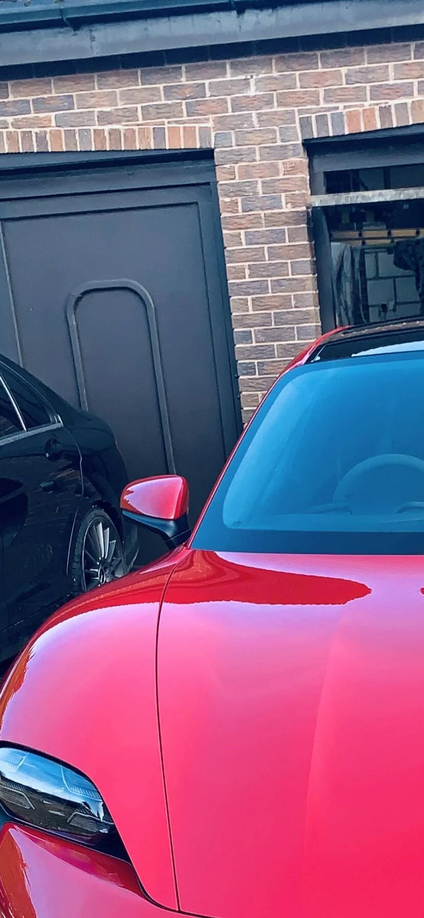 Porsche Taycan How does the standard window and mirror trim look? DEEB50F8-E36C-4B8E-A545-E1976C3A2C81