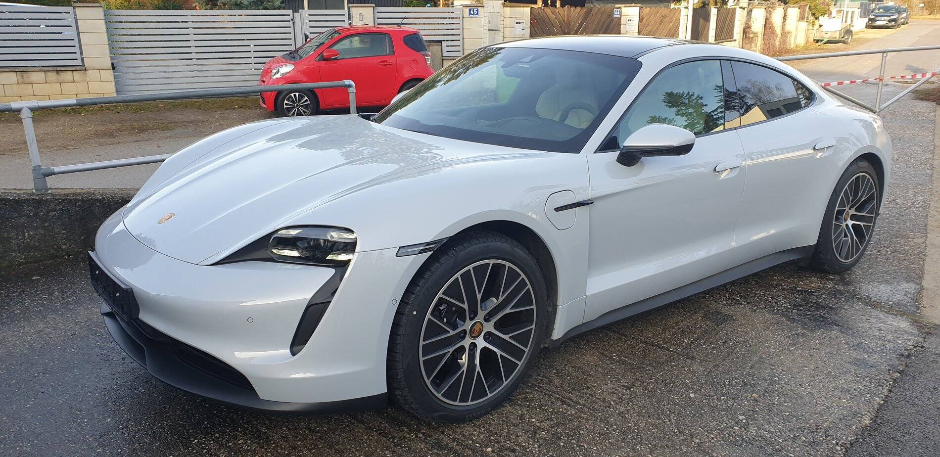 Porsche Taycan ICE GREY Taycan Club 20210120