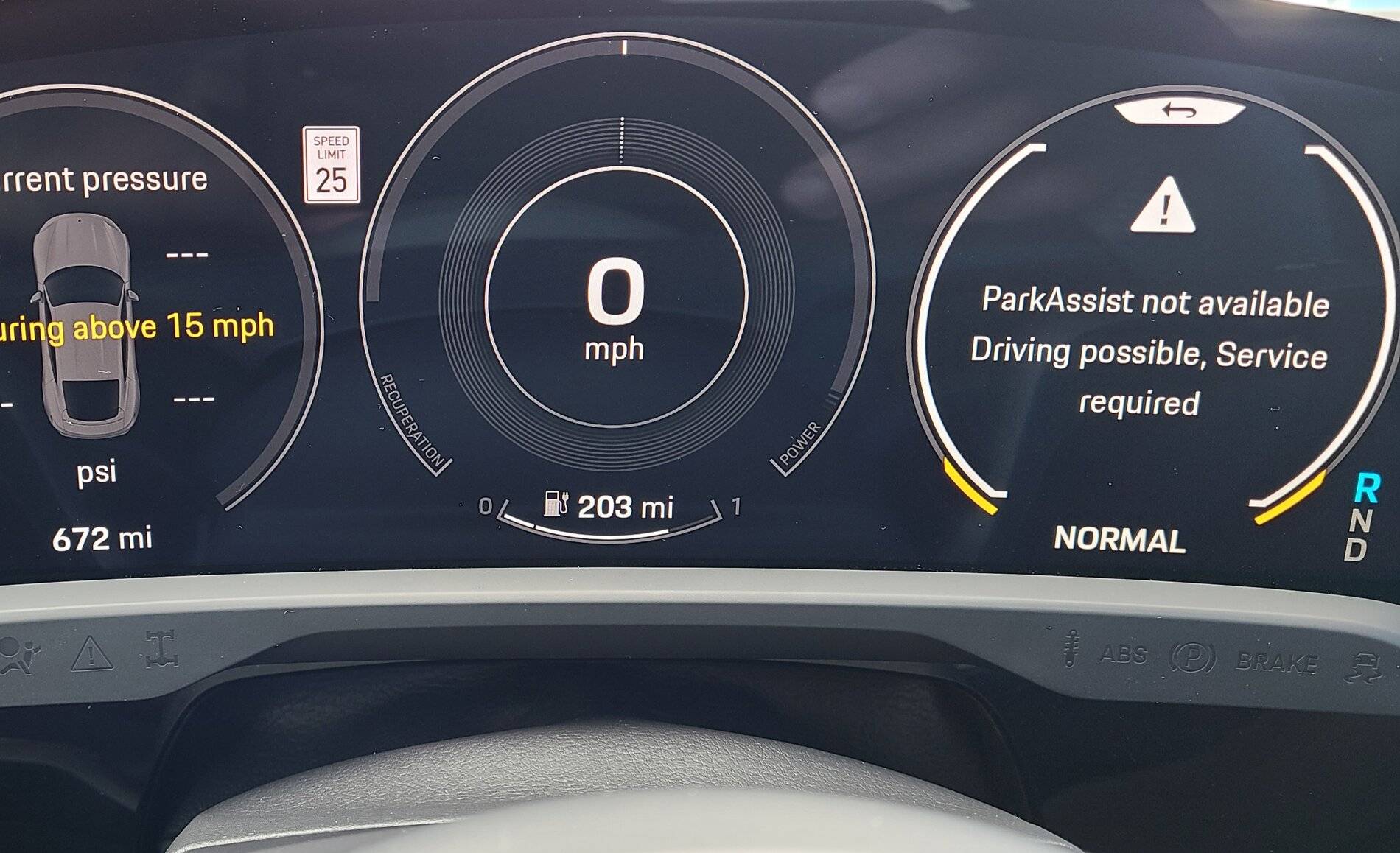 Porsche Taycan Park Assist Not Available error message 20210123_103809