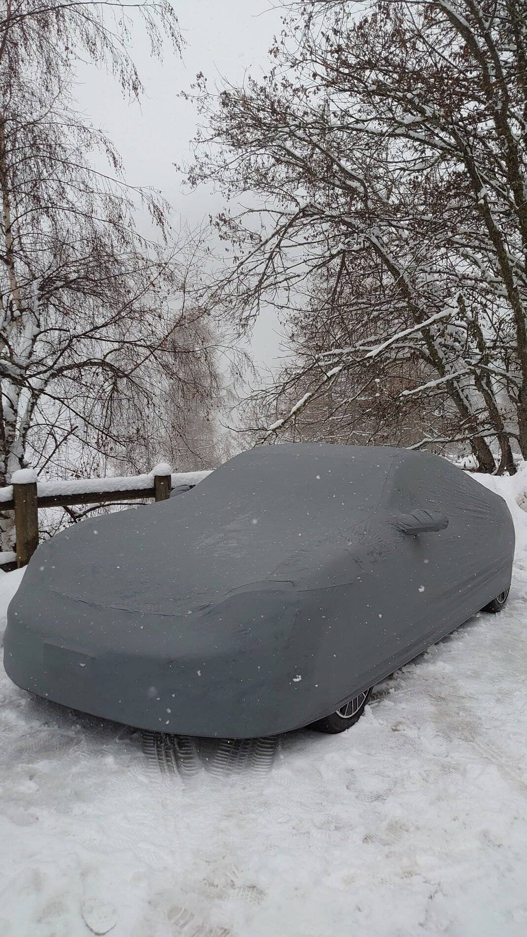 Porsche Taycan Car cover from Porsche _20210130_170634.JPG