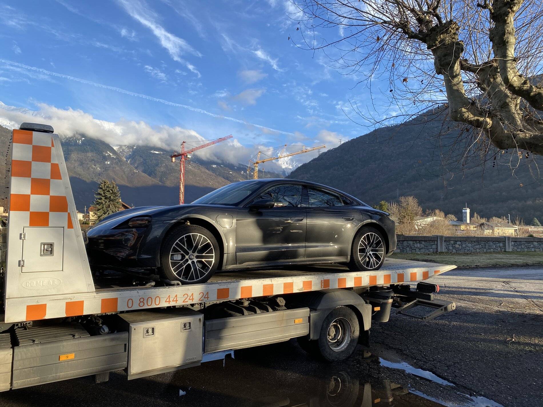 Porsche Taycan Location! Location! Location!  Post Artistic Photos of Your Taycan with Scenery 16DB3A5C-B154-43A8-B494-D36AA9571DF7