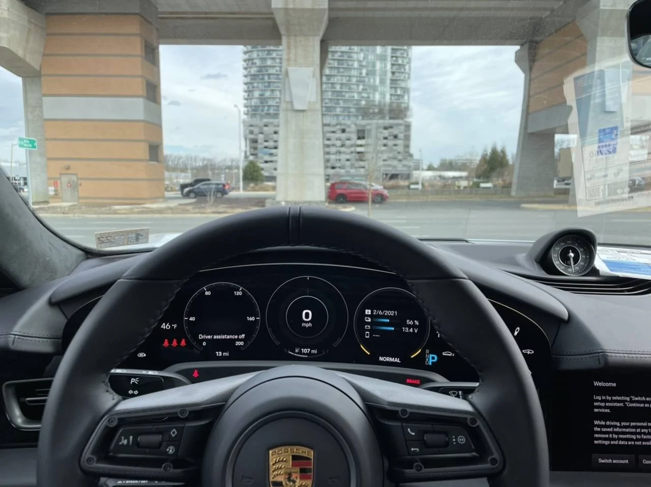 Porsche Taycan Pic of Head Up Display (HUD) & Wireless CarPlay/Charging DD4D0914-60CD-46B5-84EB-44EA84E47A09