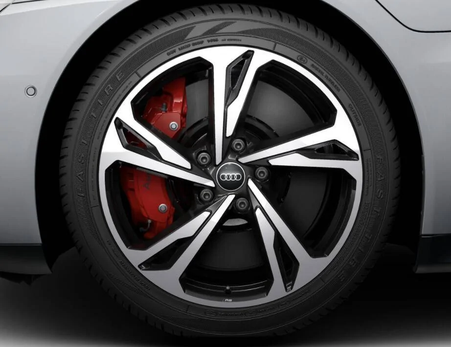 Porsche Taycan 2021 Audi RS e-tron GT Prototype Review Screenshot 2021-02-10 at 08.51.05