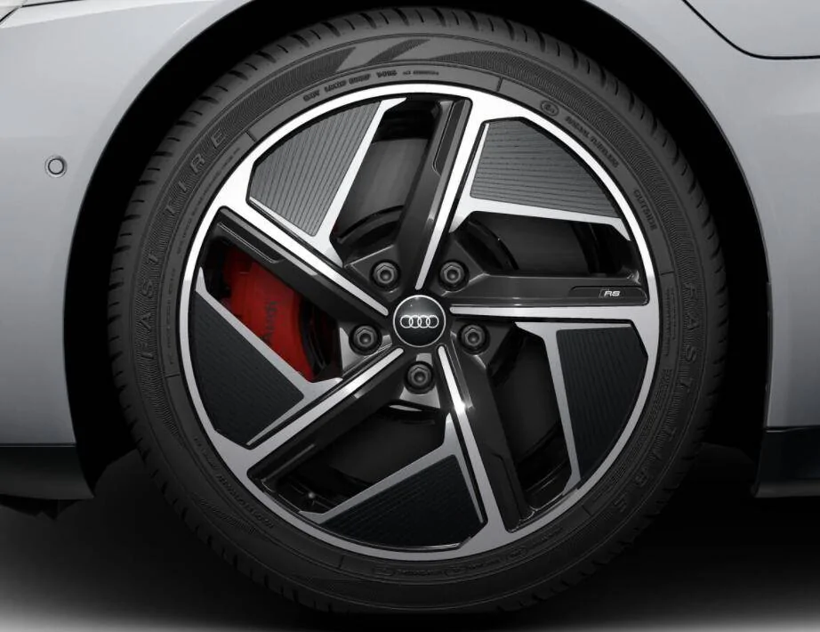 Porsche Taycan 2021 Audi RS e-tron GT Prototype Review Screenshot 2021-02-10 at 08.51.10