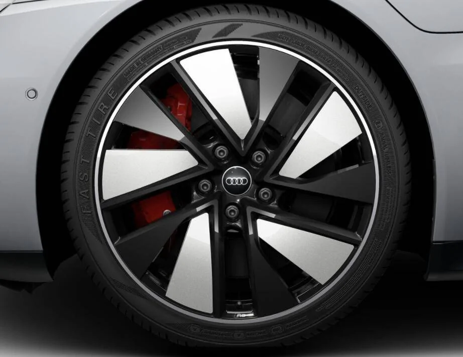 Porsche Taycan 2021 Audi RS e-tron GT Prototype Review Screenshot 2021-02-10 at 08.51.15