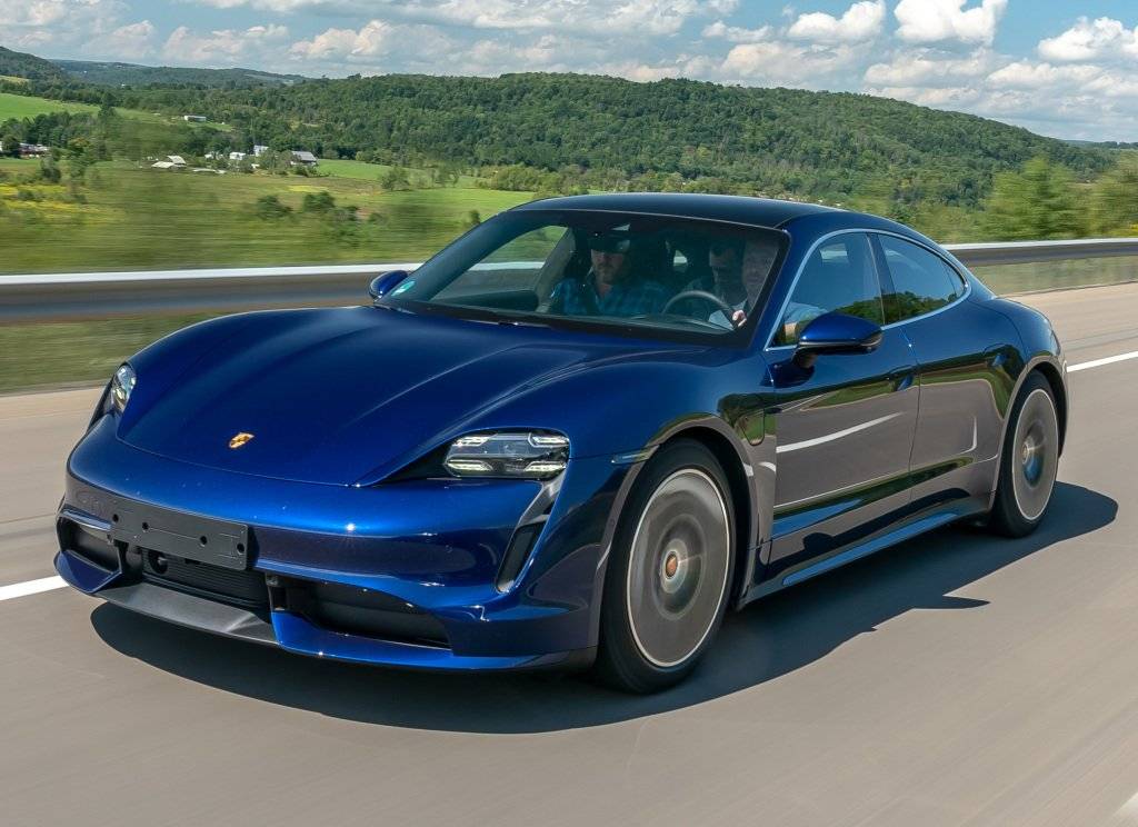 Porsche Taycan Possible to paint lower front bumper section to look like Turbo? Gentian Blue Taycan 1