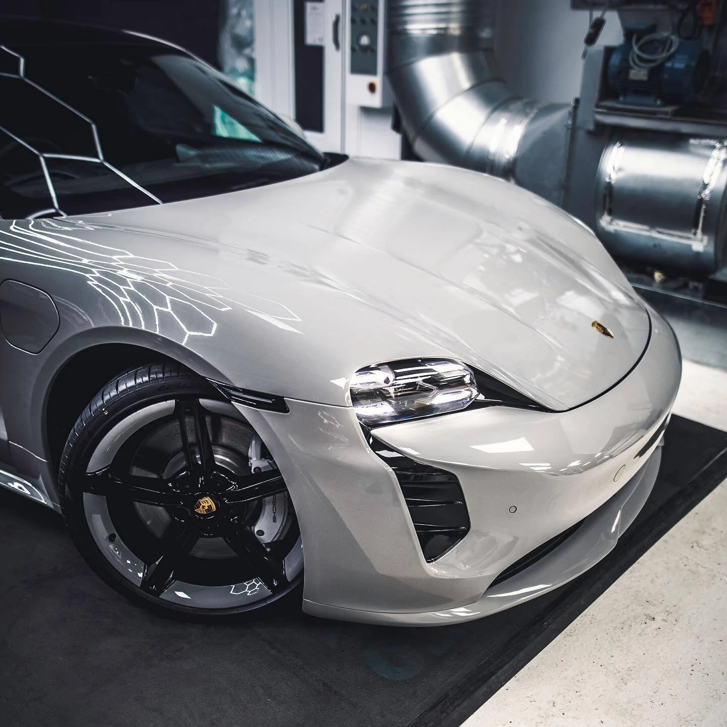 Porsche Taycan Possible to paint lower front bumper section to look like Turbo? 1613726821137