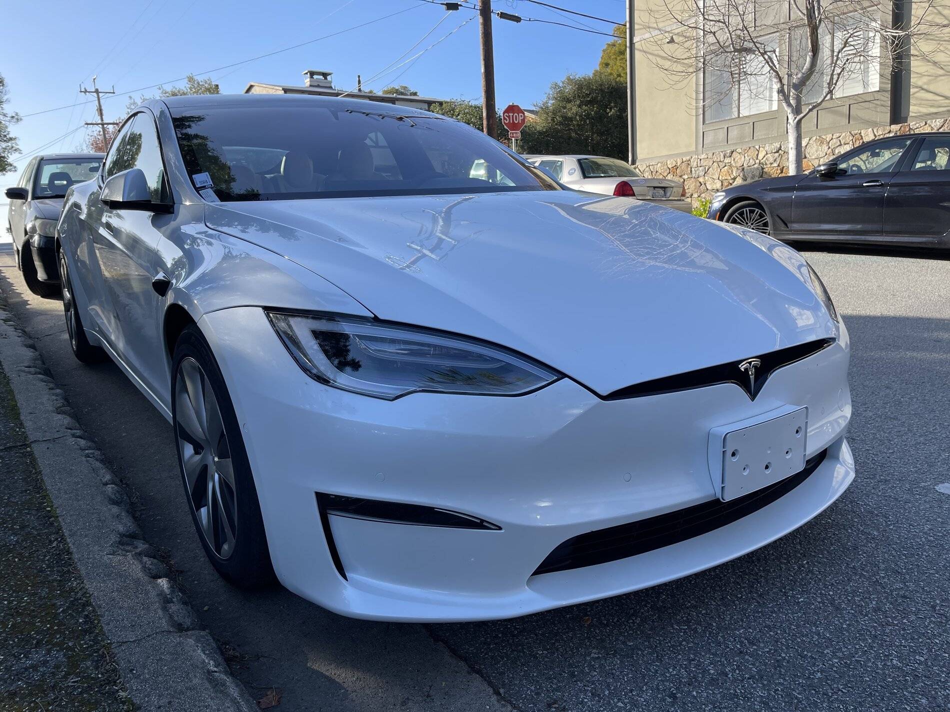 Porsche Taycan Tesla Model S Plaid+ on the website for configuration Euu-T7GVEAMksQr