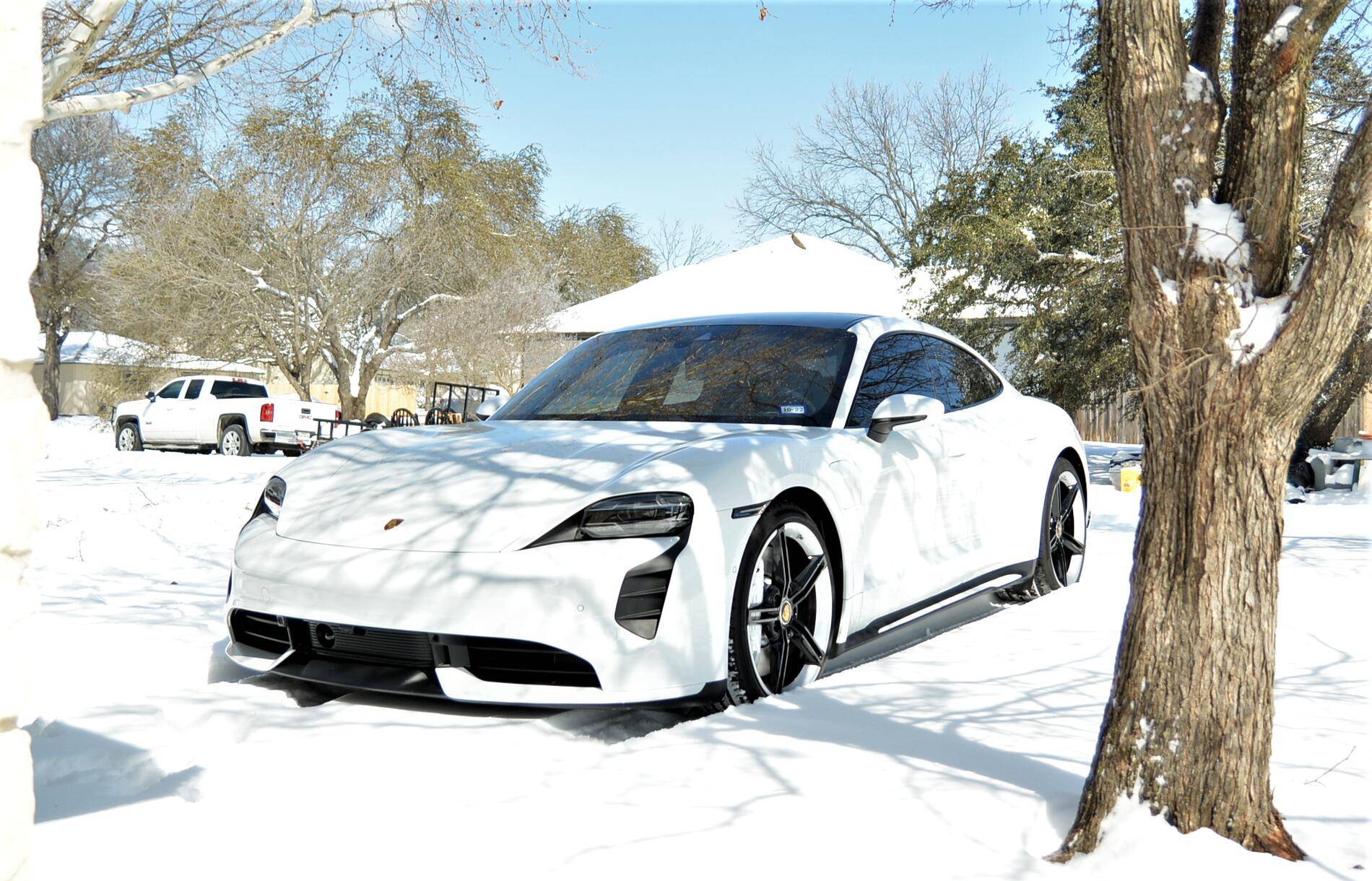 Porsche Taycan Porsche Taycan in the Texas Winter Storm Image Pasted at 2021-2-23 09-53