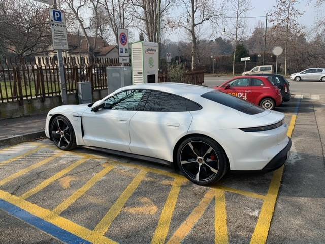 Porsche Taycan CARRARA WHITE Taycan Club image1