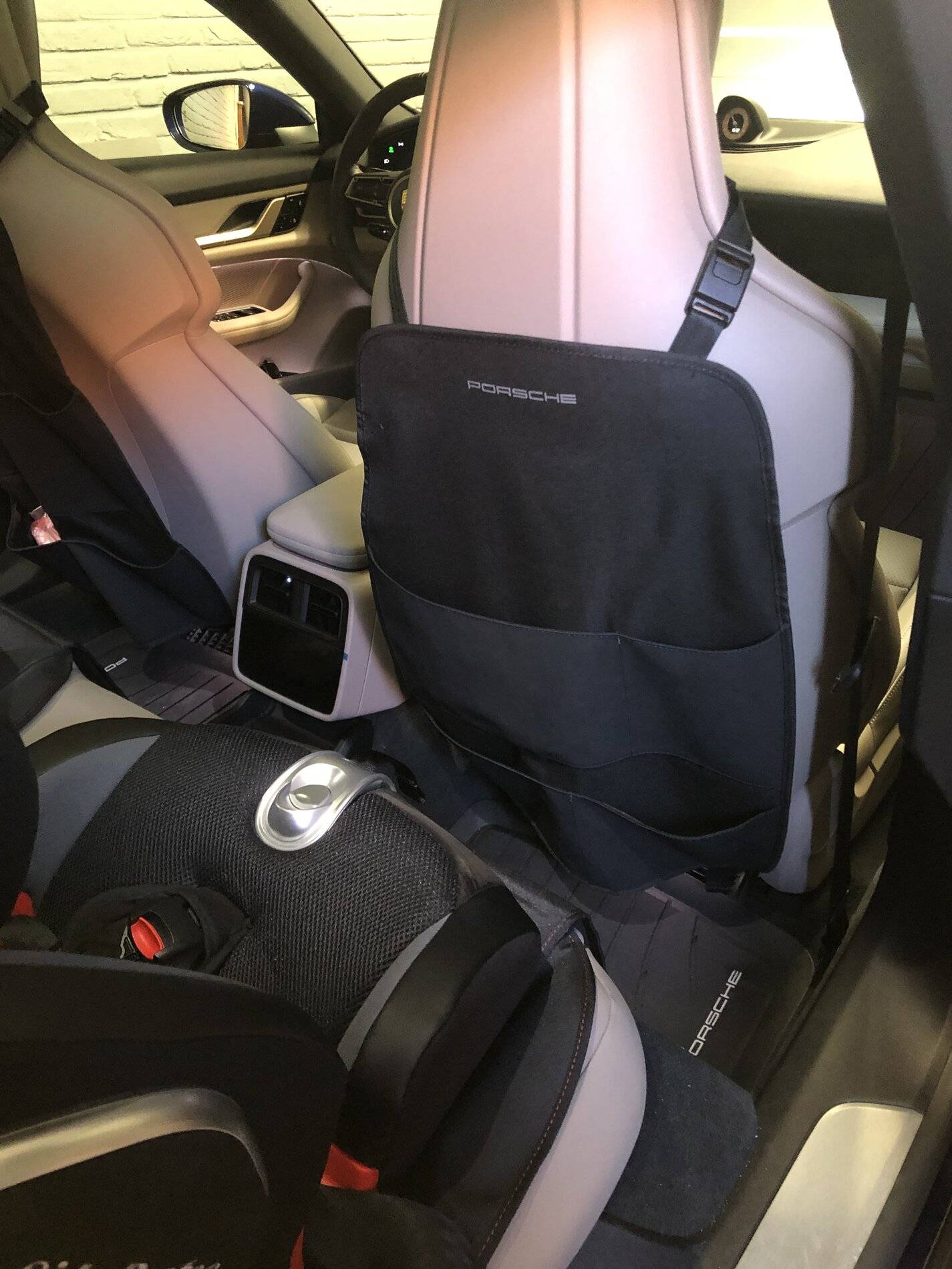 Porsche Taycan Porsche Rear Backrest Protection for the Taycan? IMG_1363.JPG