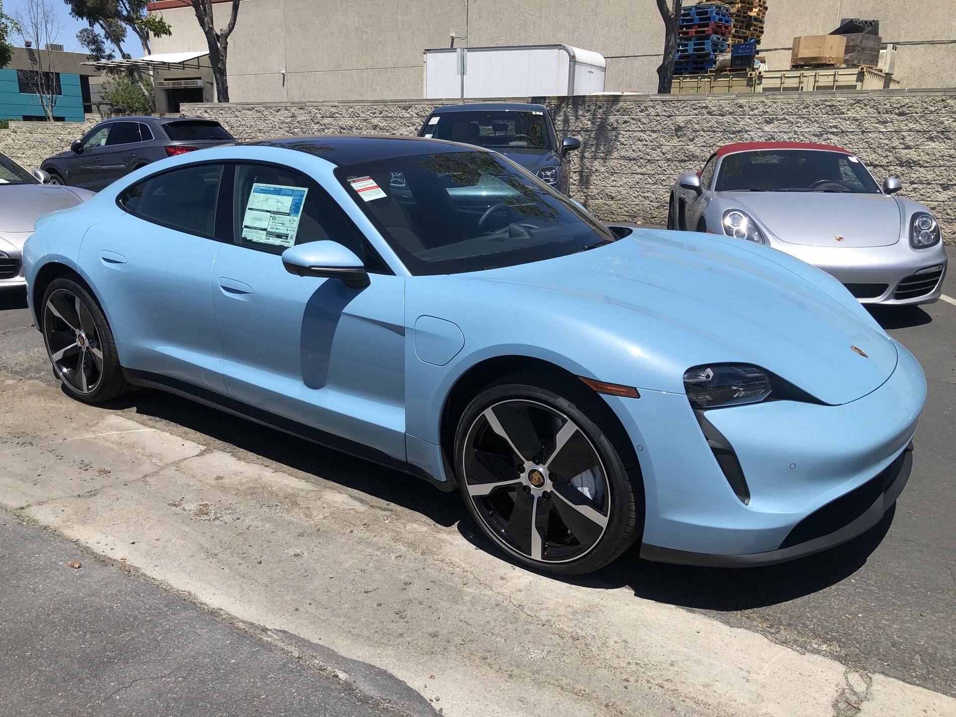Porsche Taycan FROZEN BLUE Taycan Club IMG_3800