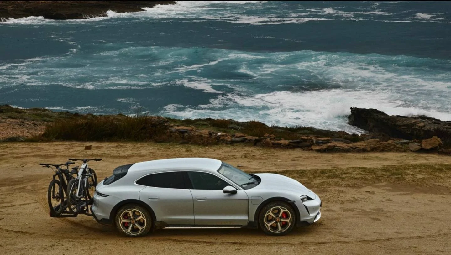 Porsche Taycan Cross Turismo launch color Screenshot_20210305-212512_WhatsA