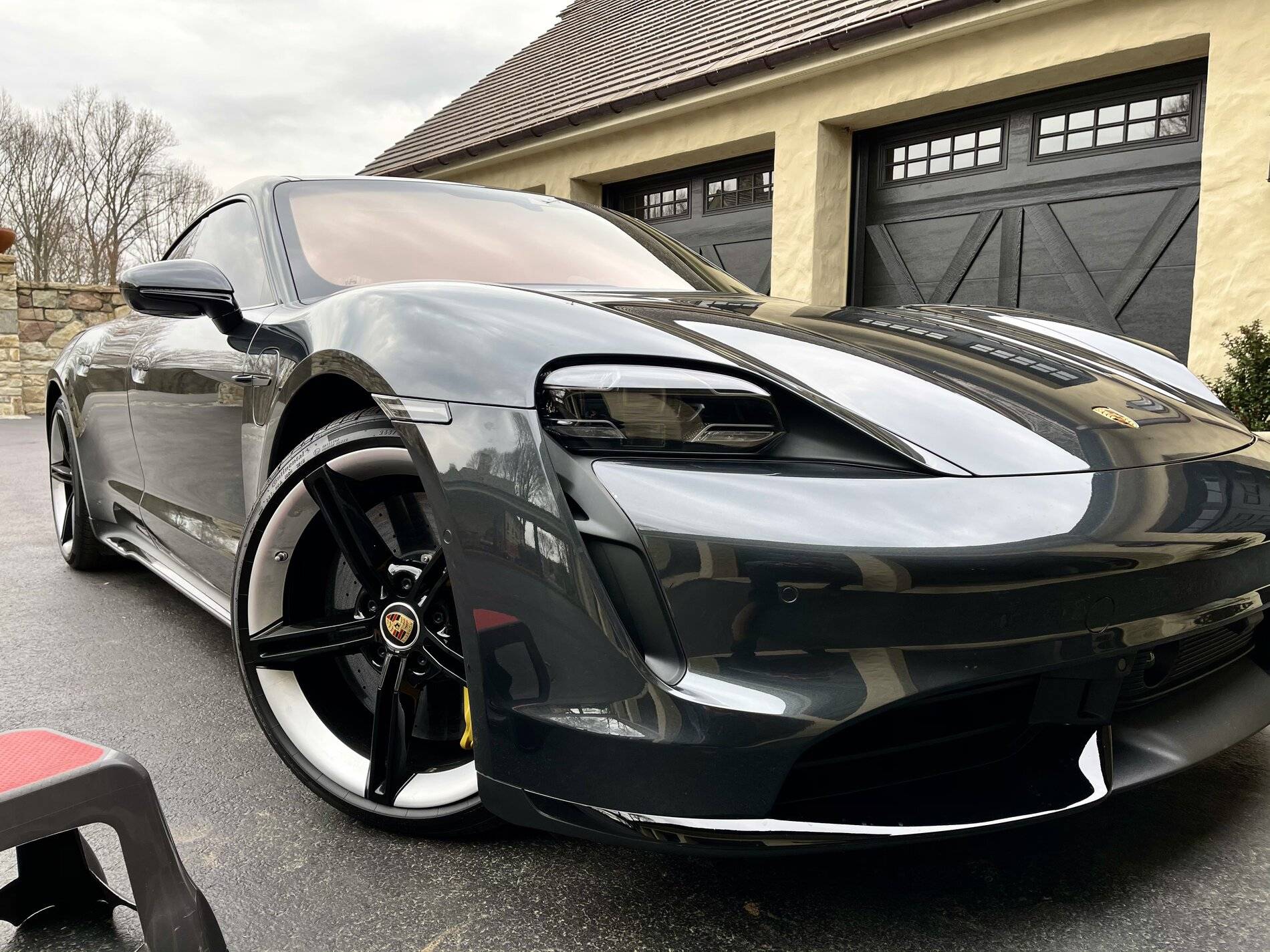 Porsche Taycan Swapped 2020 Volcano Grey for 2021 White CD37B053-7D41-408E-BB96-37695A67A839