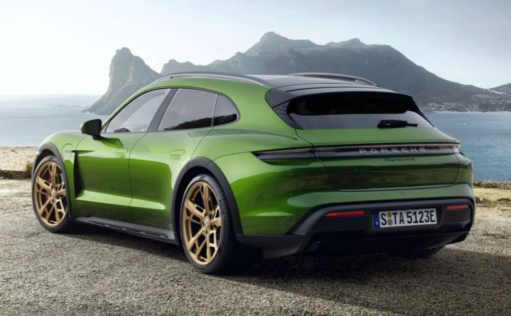 Porsche Taycan Aurum wheels + custom painted Taycan model logo emblem Screenshot (70)