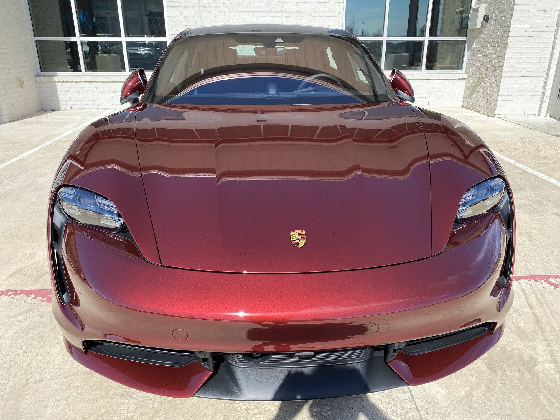 Porsche Taycan CHERRY METALLIC Taycan Club 247CF222-646C-41B4-AEA7-8CFFF8369C0E