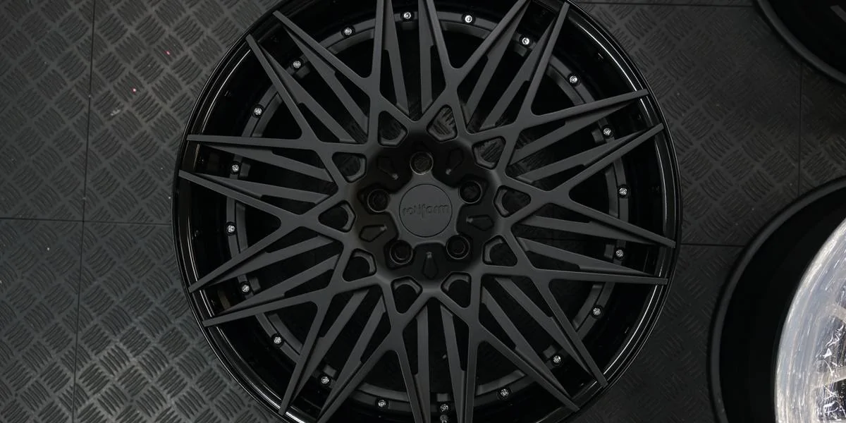 Porsche Taycan Taycan Turbo S with Mission E Concept style wheels 1035482.2