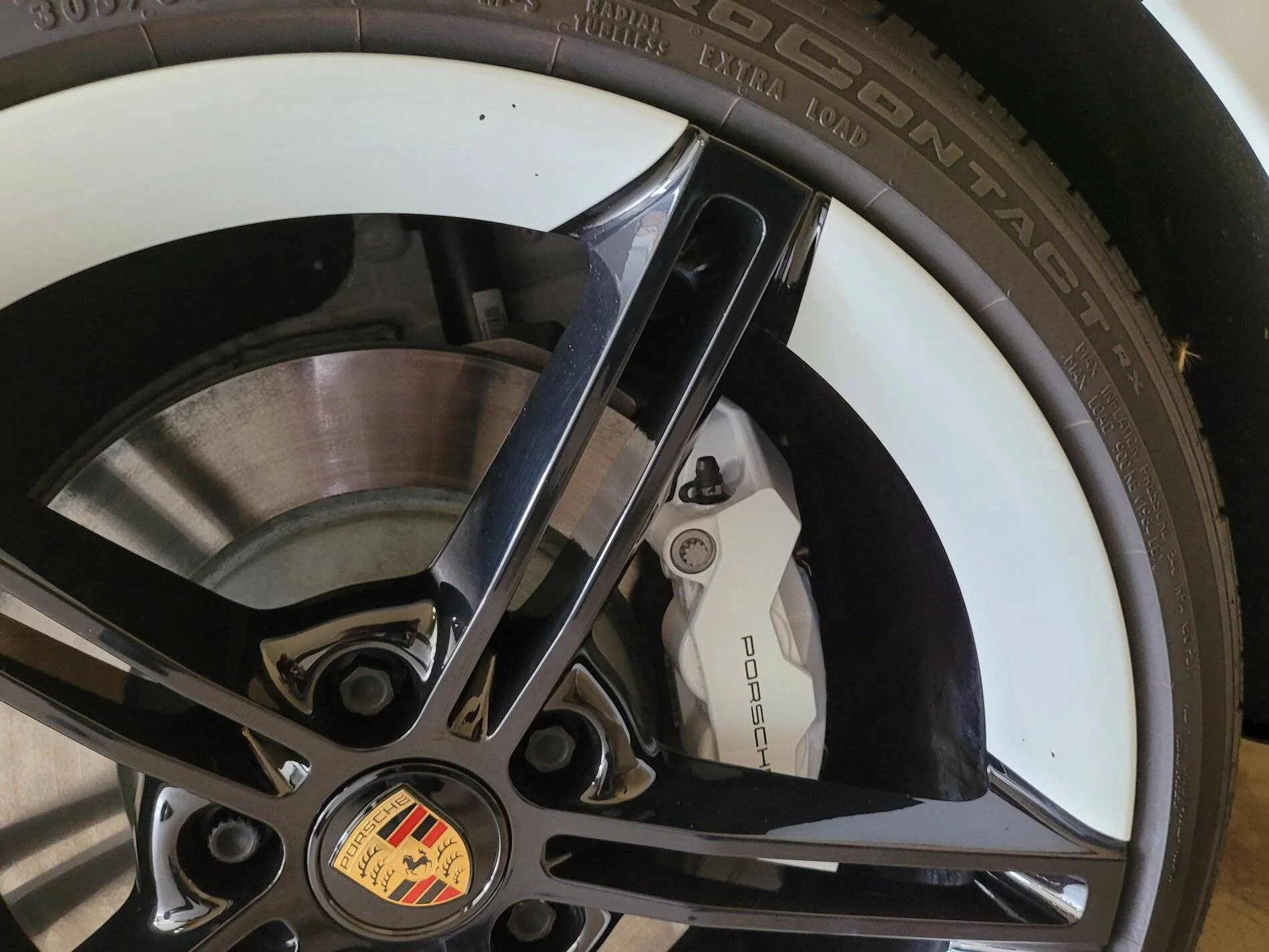 Porsche Taycan General scratches on mission e wheels 20210315_111912