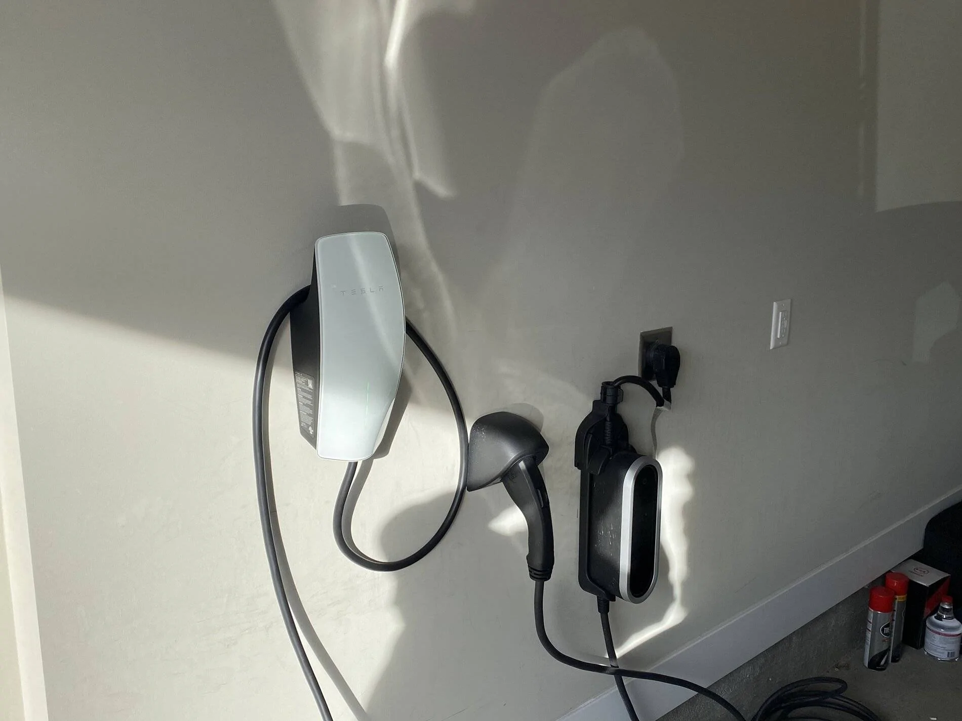 Porsche Taycan First use of Tesla Gen 3 wall charger and Tesla Tap adapter to charge at 48amps 5DA1F6F1-13E5-4835-8CBD-B055C7D7FF39