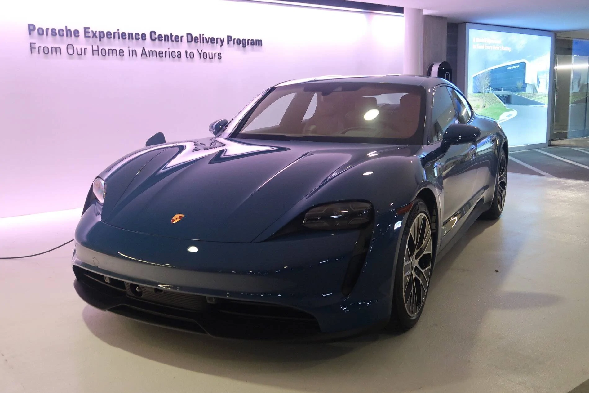 Porsche Taycan NEPTUNE BLUE Taycan Club IMG_4472