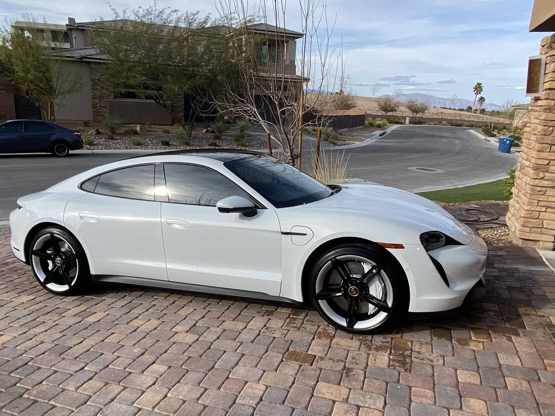 Porsche Taycan 3M Ceramic tint done yesterday! 295DD6B9-6ADF-4D7E-8B19-99563E1A9CD5